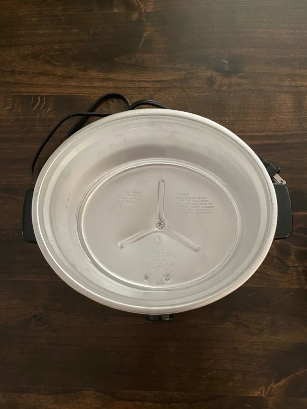 Nesco 1.5 Quart Slow Cooker - Metallic Red